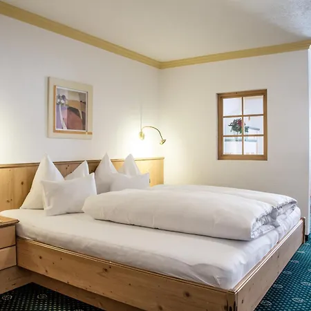 Hotel Kristall 3*